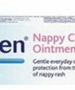 Margot Robbie  Bepanthen Nappy Care Ointment