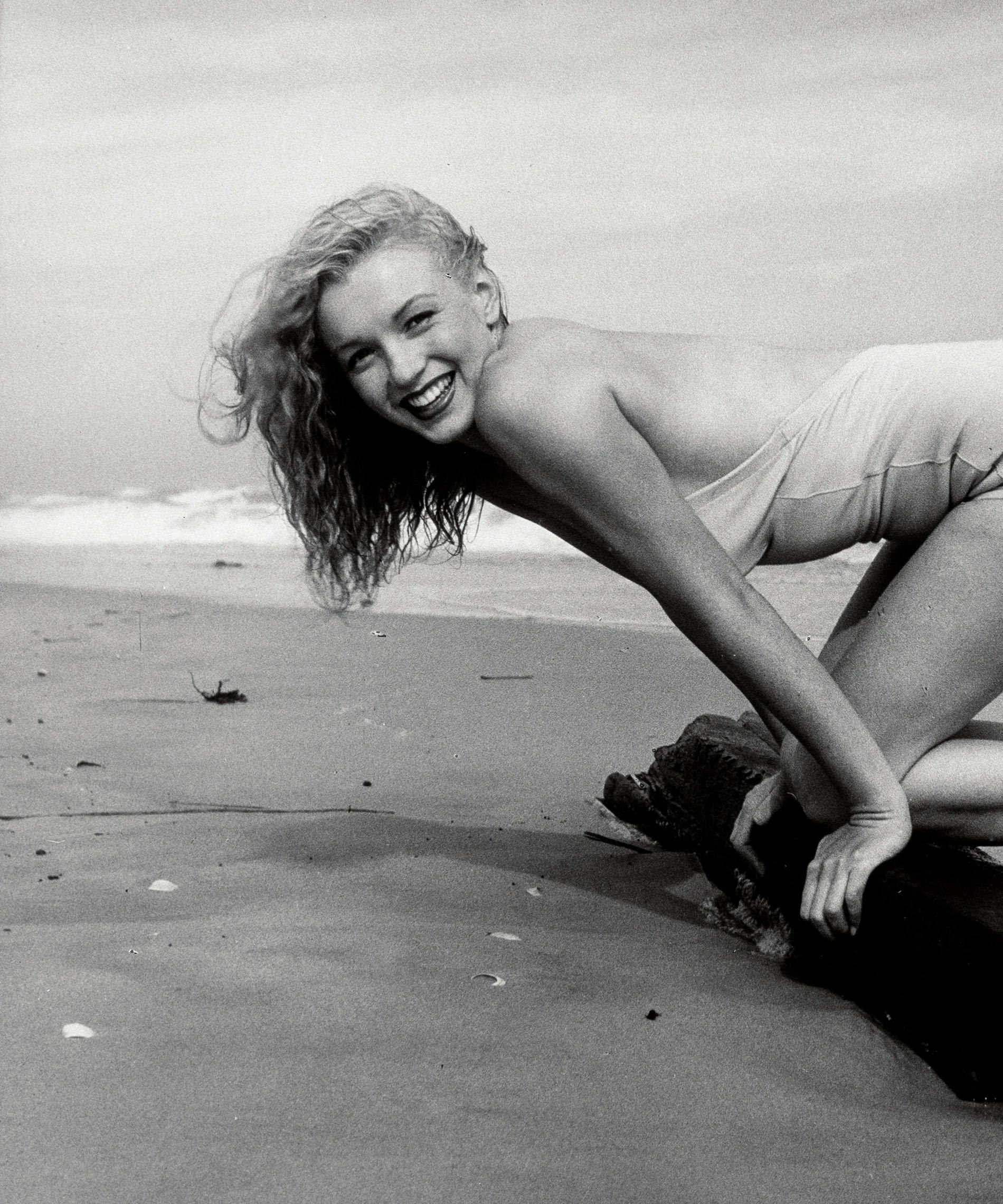 How Did We Go From Curvy Marilyn Monroe To Stick-Thin IG Models?