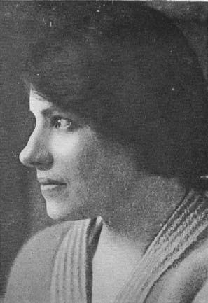 Profile photograph of Anna Anderson, who adopted the identity of Grand Duchess Anastasia of Russia in early 1922. Public domain via Wikimedia Commons.