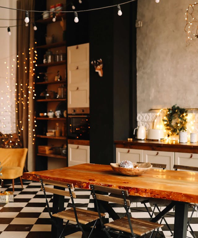 Hosting Your First Holiday Party? Here’s How To Do It Without Losing Your Sanity