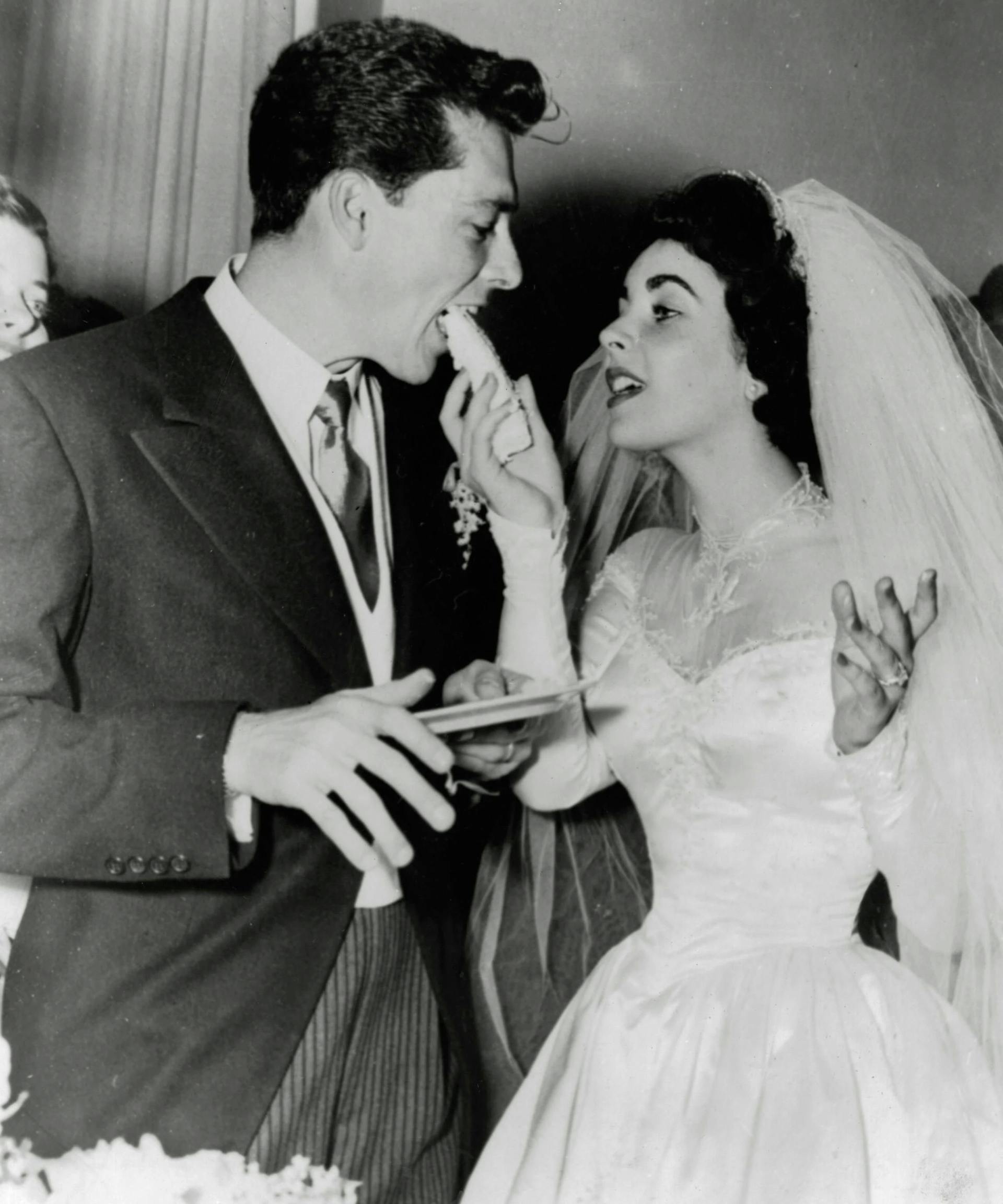elizabeth-taylor-1950-wedding monogamous marriage patriarchy Alamy PM7YCE
