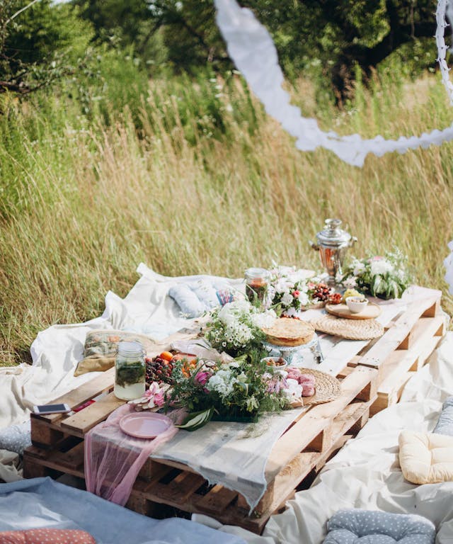 How To Throw A Beautiful Baby Shower On Your Budget