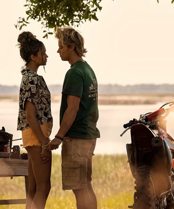 How To Recreate The Style Of “Outer Banks” On Netflix: Pogue And Kook Inspired Looks For Spring