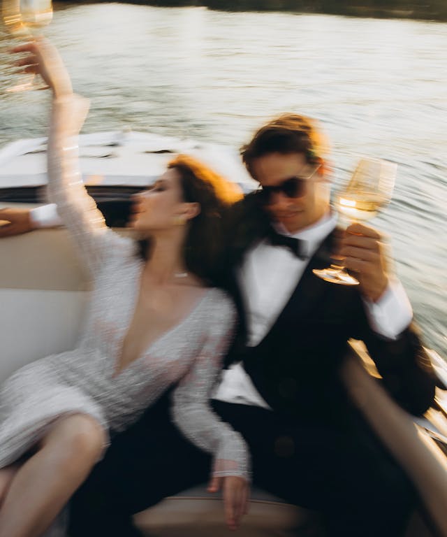 Will Couples Regret Hopping On The Blurry Wedding Photos Trend?