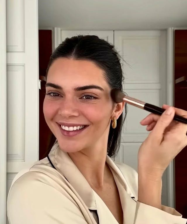 How To Get Kendall Jenner's "French Girl" Spring Look